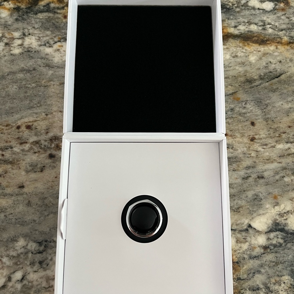 New Oura Ring Gen 3 silver